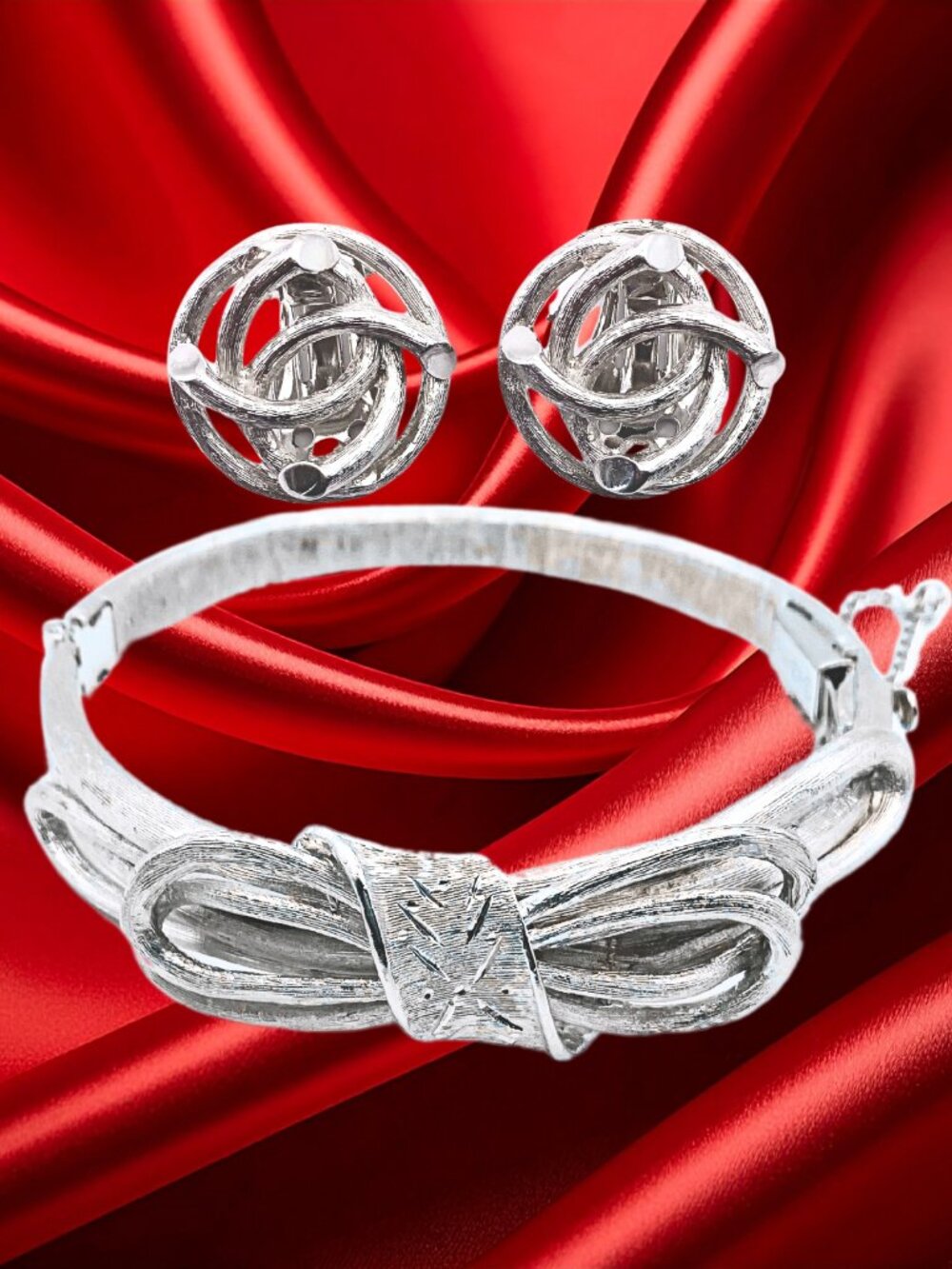 Rare VTG Kramer Textured Silvertone Latch Cuff Bow Bracelet & Birds Nest Earring
